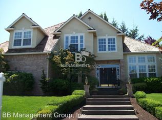 17751 Marylcreek Dr, Lake Oswego, OR 97034