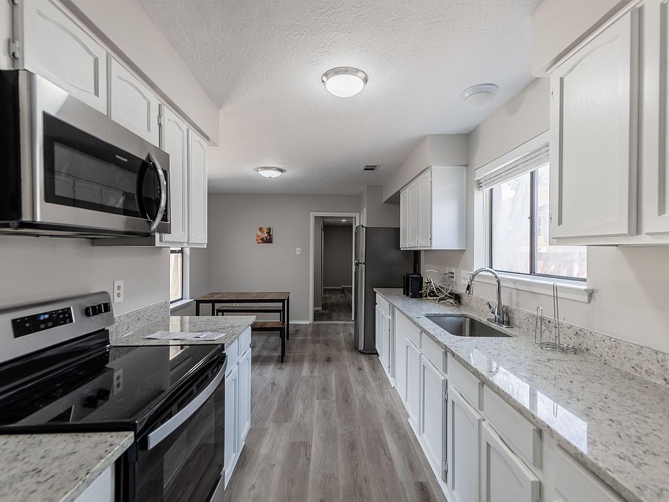 1st image of 2316 Redbrook Dr #12767962