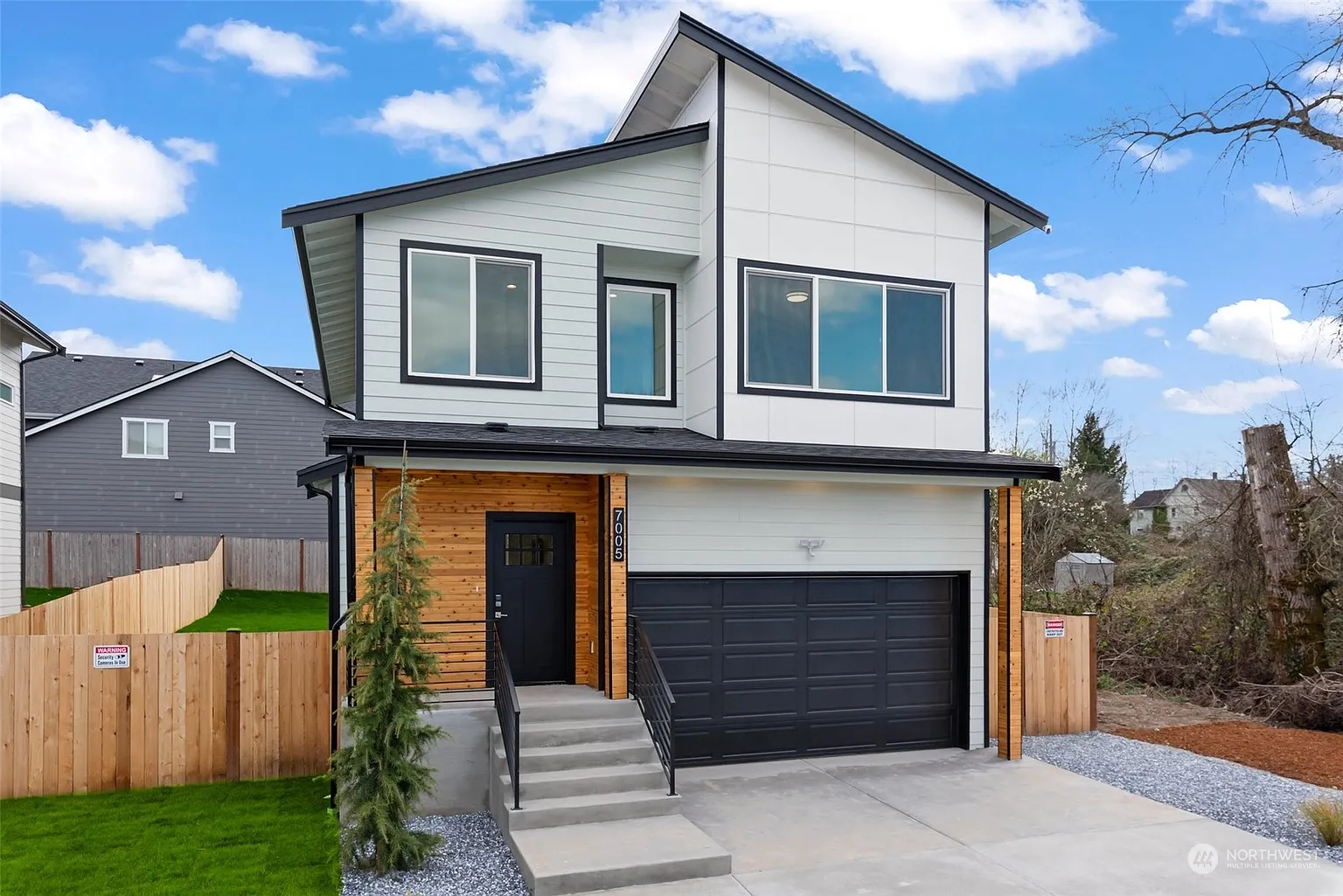 7005 E D Street photo 1