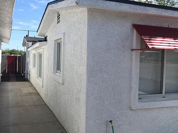 3rd image of 1906 E Jackson St #2