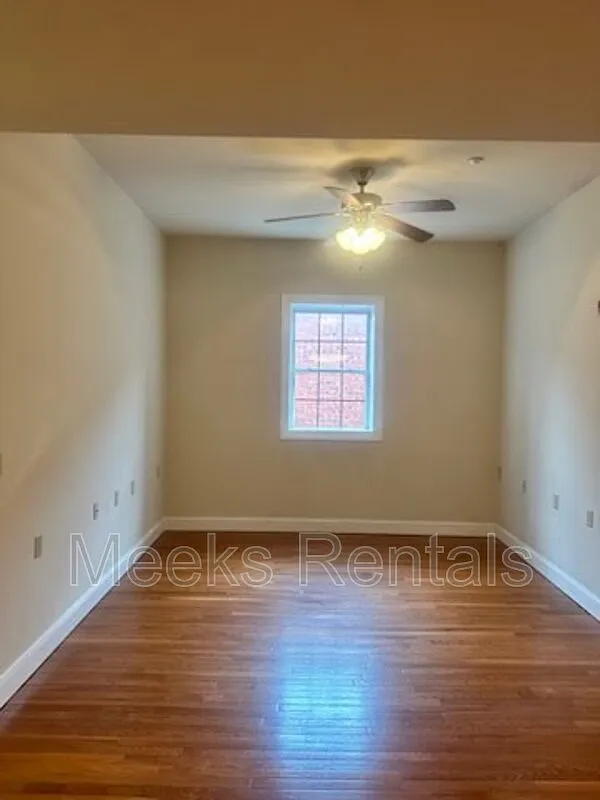2 bed, 2.0 bath, 960 sqft, $1,200 — Photo 2