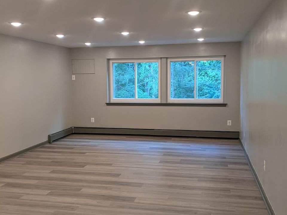 Stonegate Apartments 1160 S Main St Middletown CT Zillow