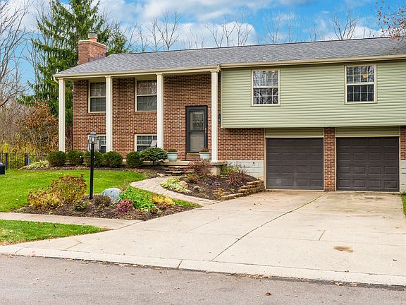 3rd image of 1684 Garry Dr