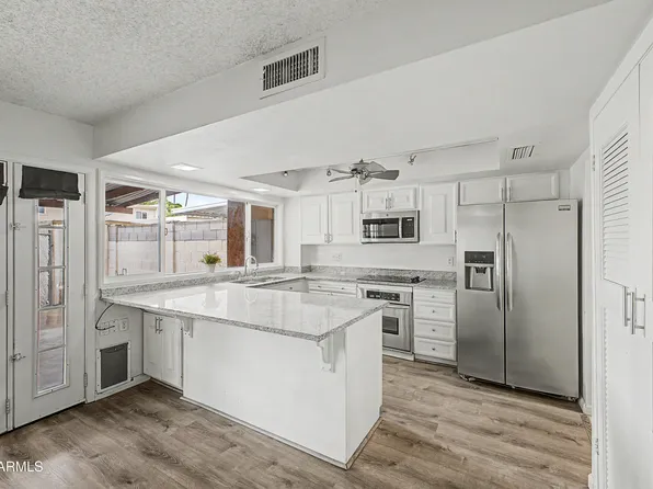 1615 E NEWPORT Drive, Tempe, AZ 85282