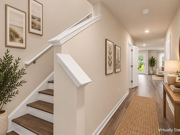 4th image of 616 Golden Resin Rd #616