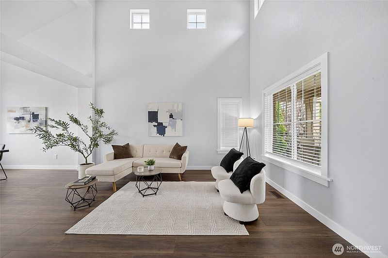 5th image of 2807 V Court SE