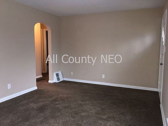 2nd image of 3245 7th St