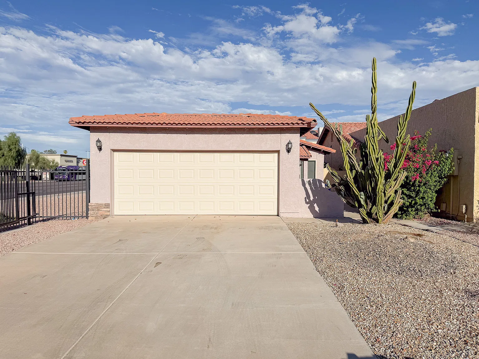 7829 N 21st Lane, Phoenix Az — Photo 2