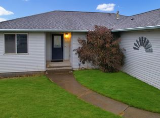 305 E Ledbetter Ct, Colfax, WA 99111