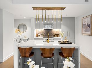 55 Lagrange St #1901, Boston, MA 02116