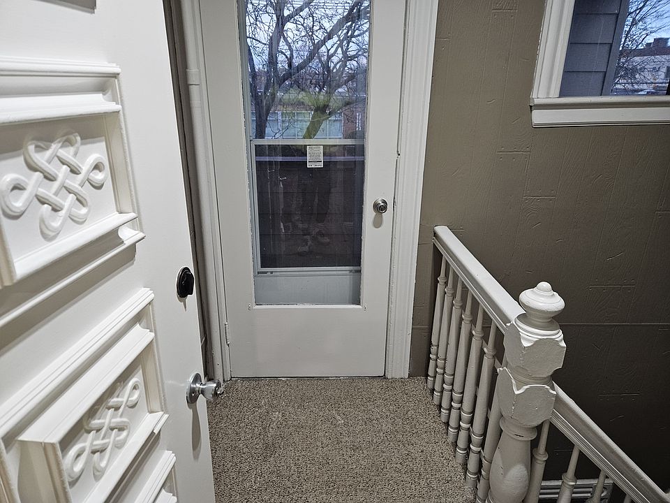 1st image of 30 Clifton Ave Floor 2