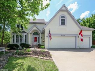 21921 Elm St, Spring Hill, KS 66083