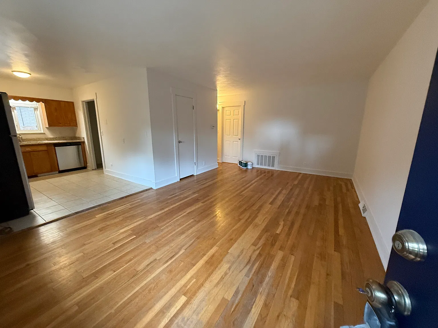 2 bed, 750 sqft, $1,695 — Photo 3
