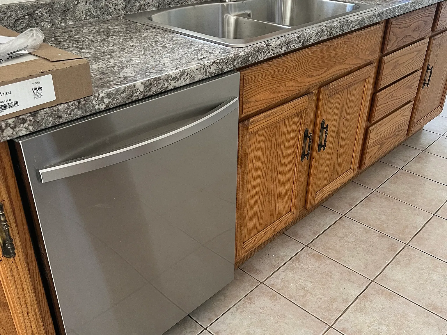 3 bed, 1395 sqft, $2,200 — Photo 4