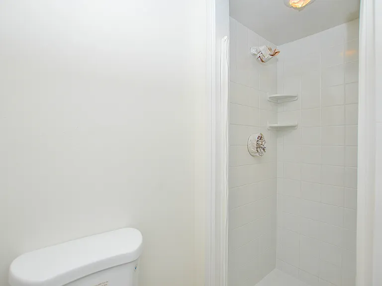 4075 Linda Dr — Photo 19