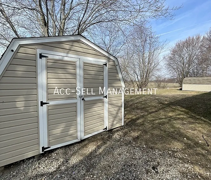 5233 Rich St — Photo 13