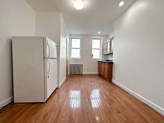 Rented by Compass | media 2