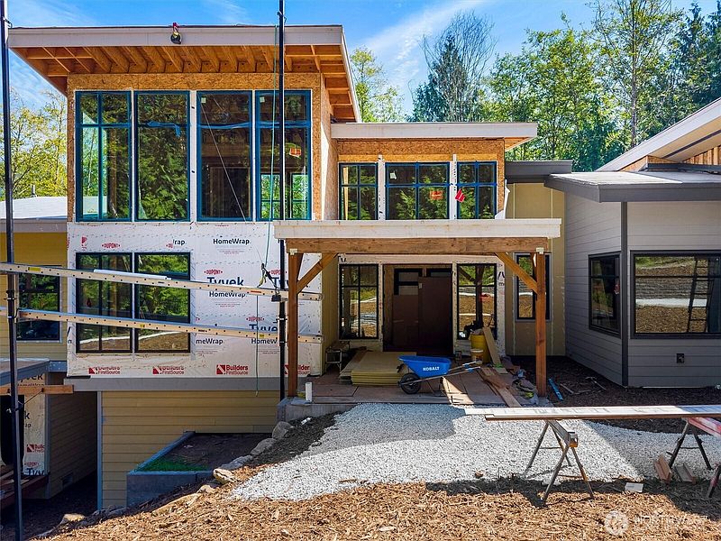 5th image of 586 Samish Springs