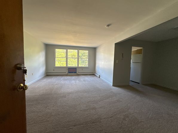 138 Store Ave #3F