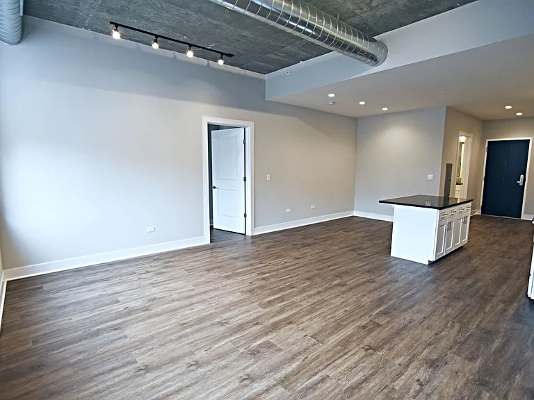 The Eagle Building - 3833 N Broadway — Photo 35