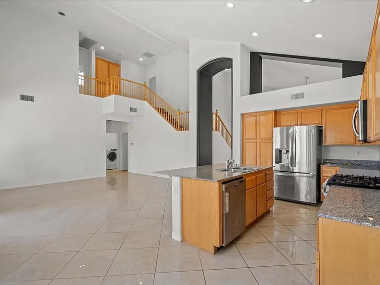 326 Blackstone River Ave — Photo 8