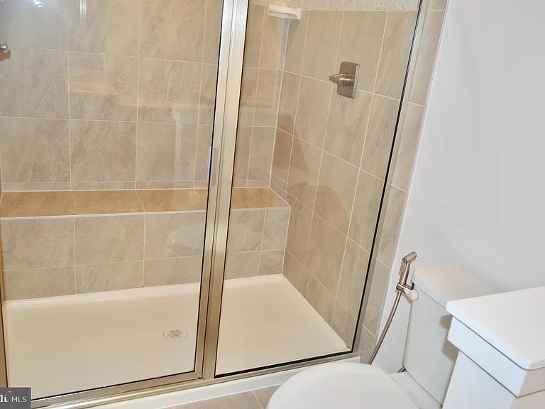 8644 Shady Pines Dr — Photo 25