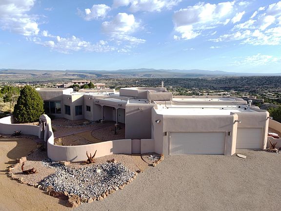 2nd image of 6 Calle Ponderosa