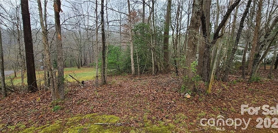 2nd image of 136 Hoke Ln