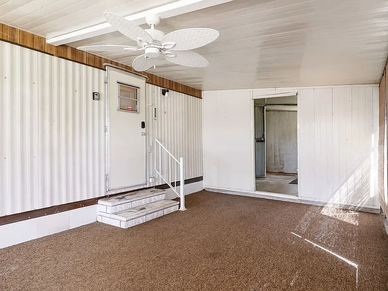10034 Hamp Dr — Photo 5