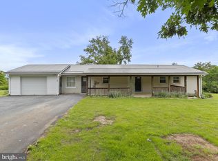 193 Chevy Ln, Berkeley Springs, WV 25411