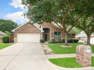 108 Lakehill Ct, Hickory Creek, TX 75065