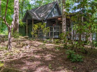 794 Dupont Rd, Hendersonville, NC 28739