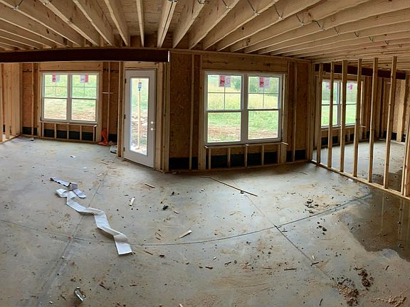 4th image of 9 Evergreen Ct