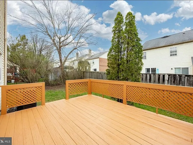 270 Grimley Rd — Photo 29