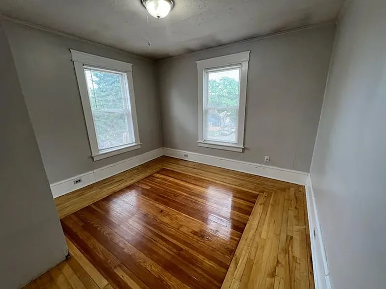 109 Rosedale Ave — Photo 9
