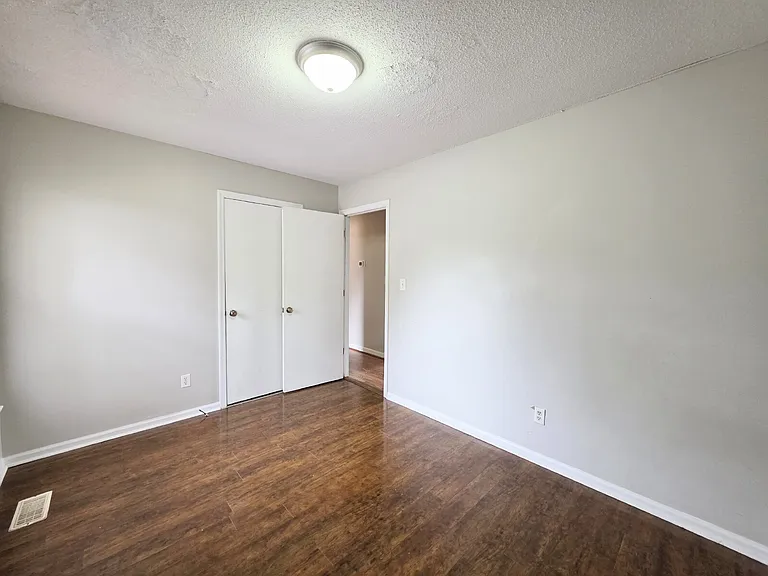 4602 Gardenwood Ct — Photo 12