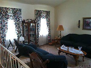 2nd Floor Living Room