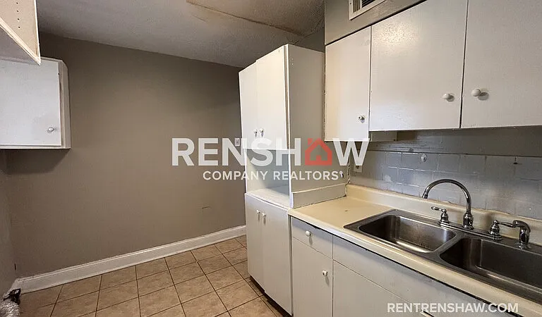 4694 McCrory Ave — Photo 5