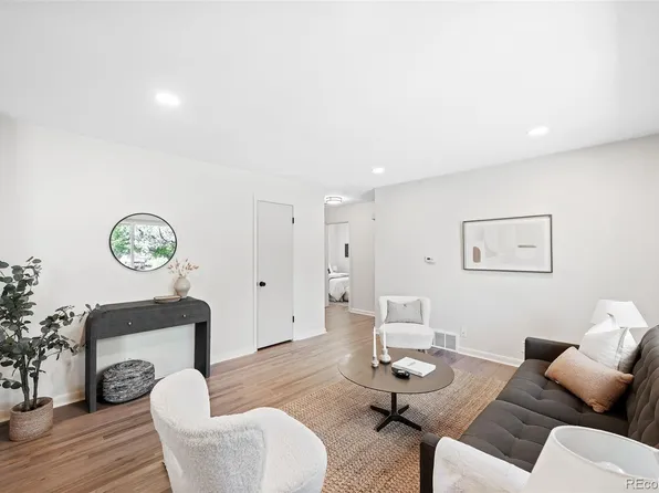 10700 E 8t Avenue, Aurora, CO 80010