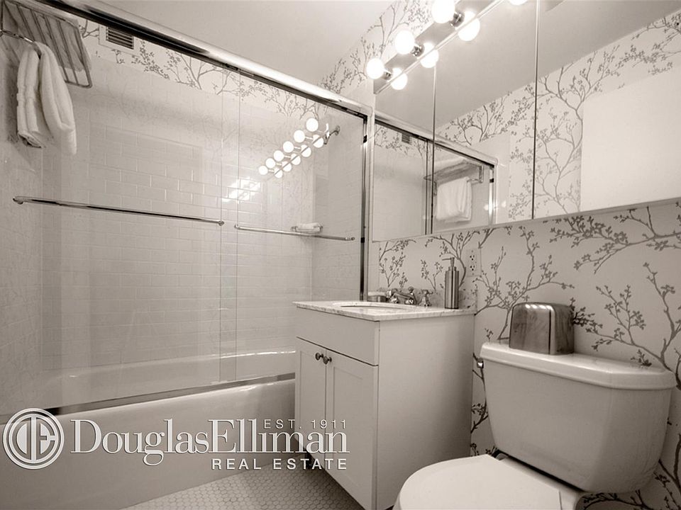 2nd image of 2 Gold St APT 3113