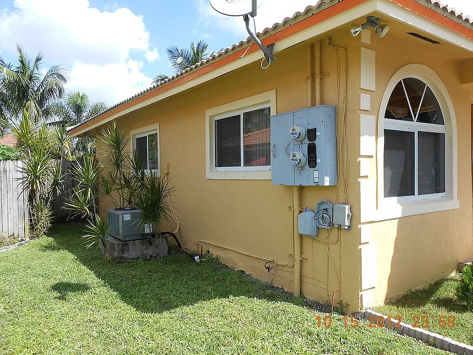 2nd image of 5945 NW 38th St