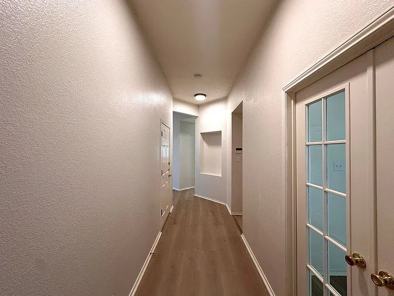 6708 Bancroft Woods Dr — Photo 5