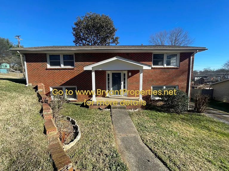 1701 Turner St — Photo 1