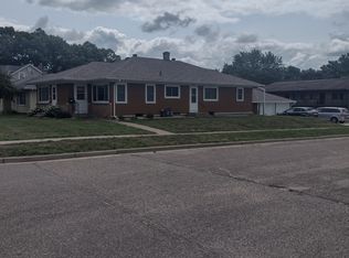 403 Grove St, Eau Claire, WI 54701