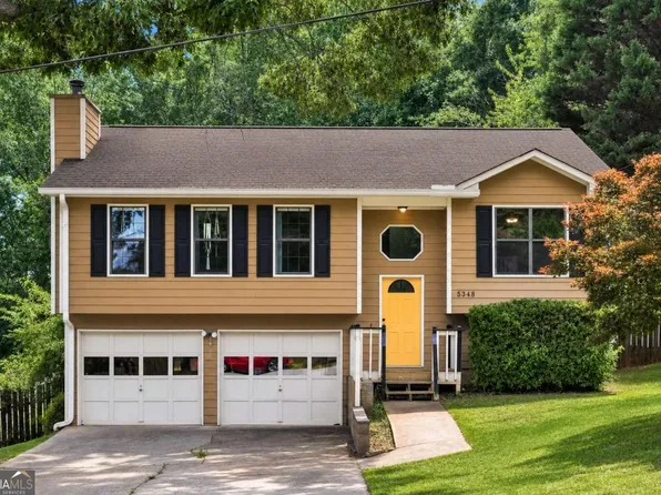 5548 Elderberry Ln, Flowery Branch, GA 30542
