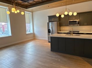 309 6th St #204, Burlington, IA 52601