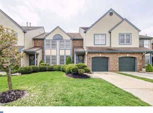 26 Hilltop Ln, Medford, NJ 08055