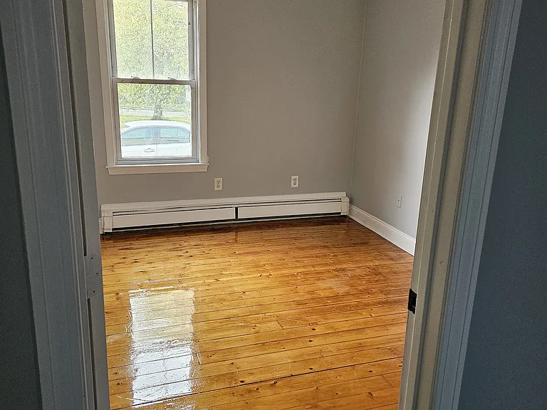 48-50 Pembroke Ave #1 — Photo 8