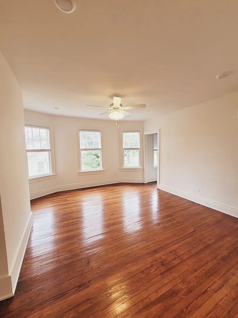 Riverside Park Apartments — Photo 3