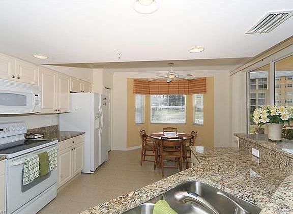 4th image of 19870 Breckenridge Dr Unit 103